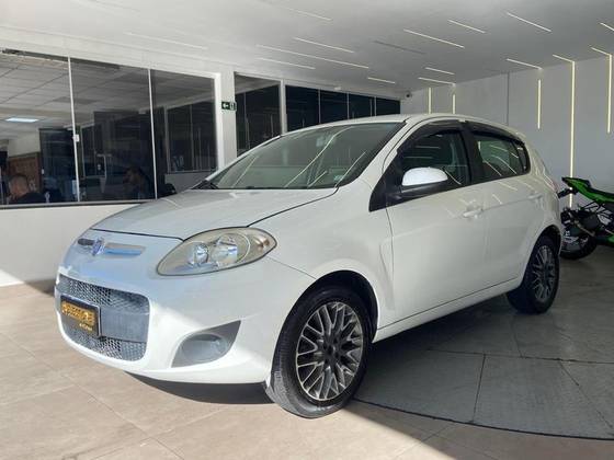 FIAT PALIO 1.0 MPI ATTRACTIVE 8V FLEX 4P MANUAL FIAT PALIO 1.0 MPI ATTRACTIVE 8V FLEX 4P MANUAL